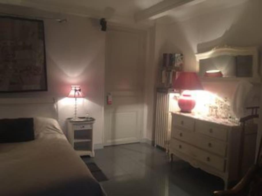 Appartement Centre, Piscine, Intime, En Ancienne